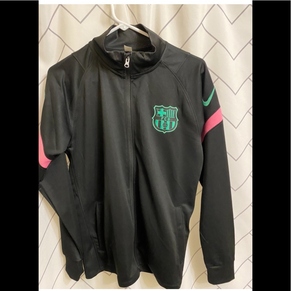 NEVER WORN drift FCB zip up